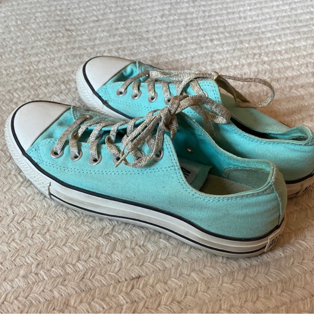 Converse size 8.5